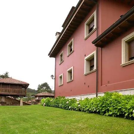 Casa Regina Perlora